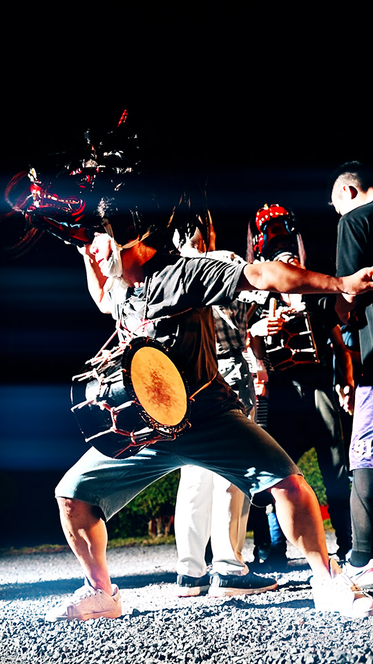 獅子頭を付けての稽古